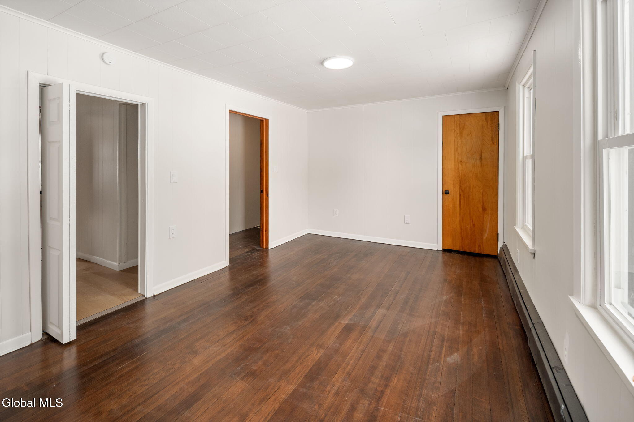 10 Ferrara Avenue