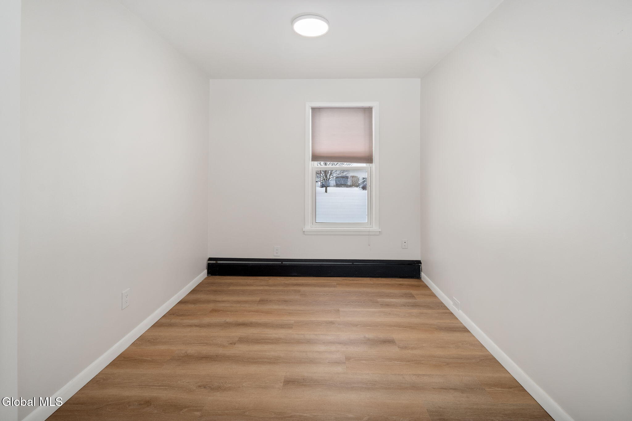 10 Ferrara Avenue