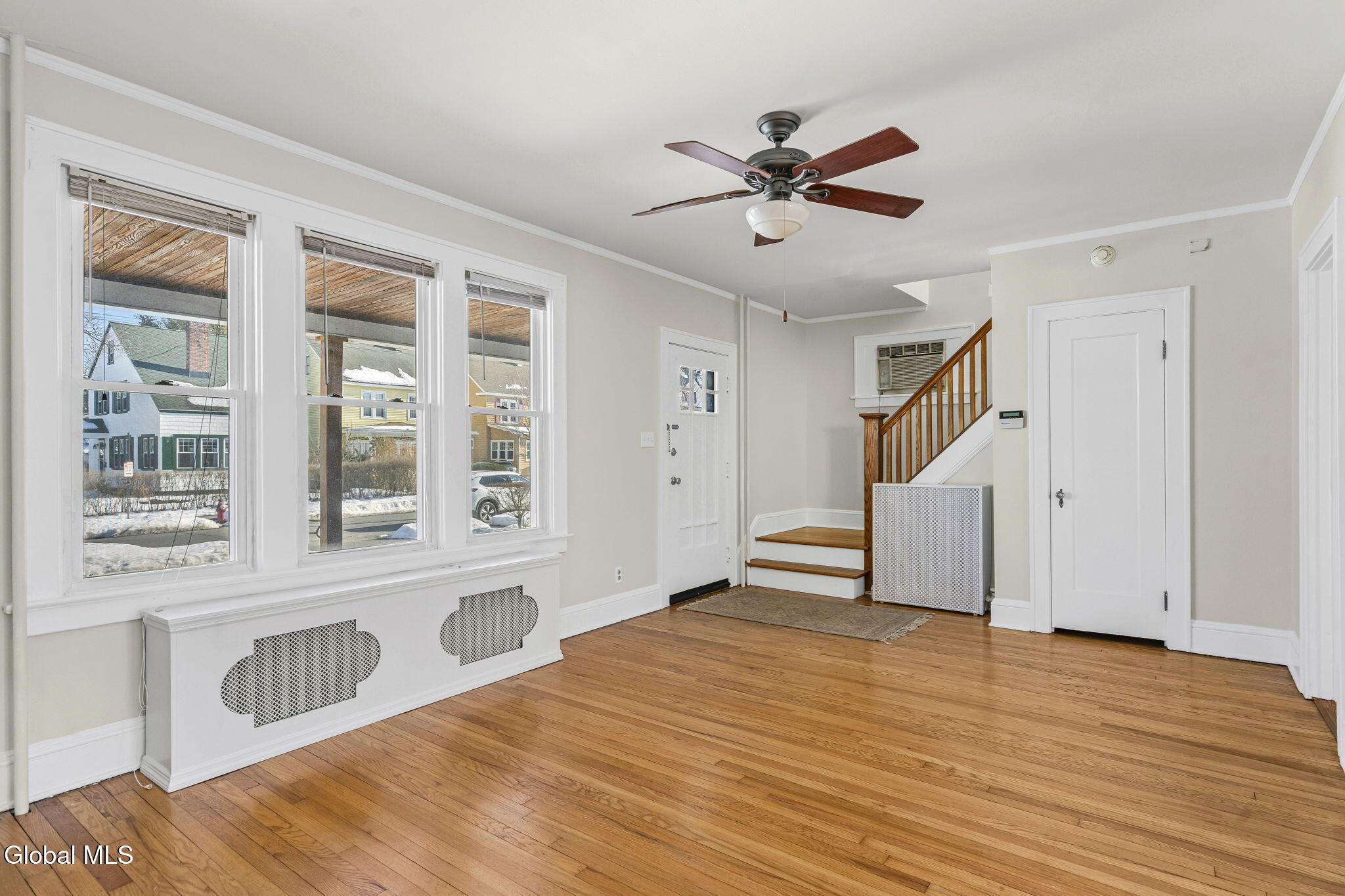 49 Oakwood Street