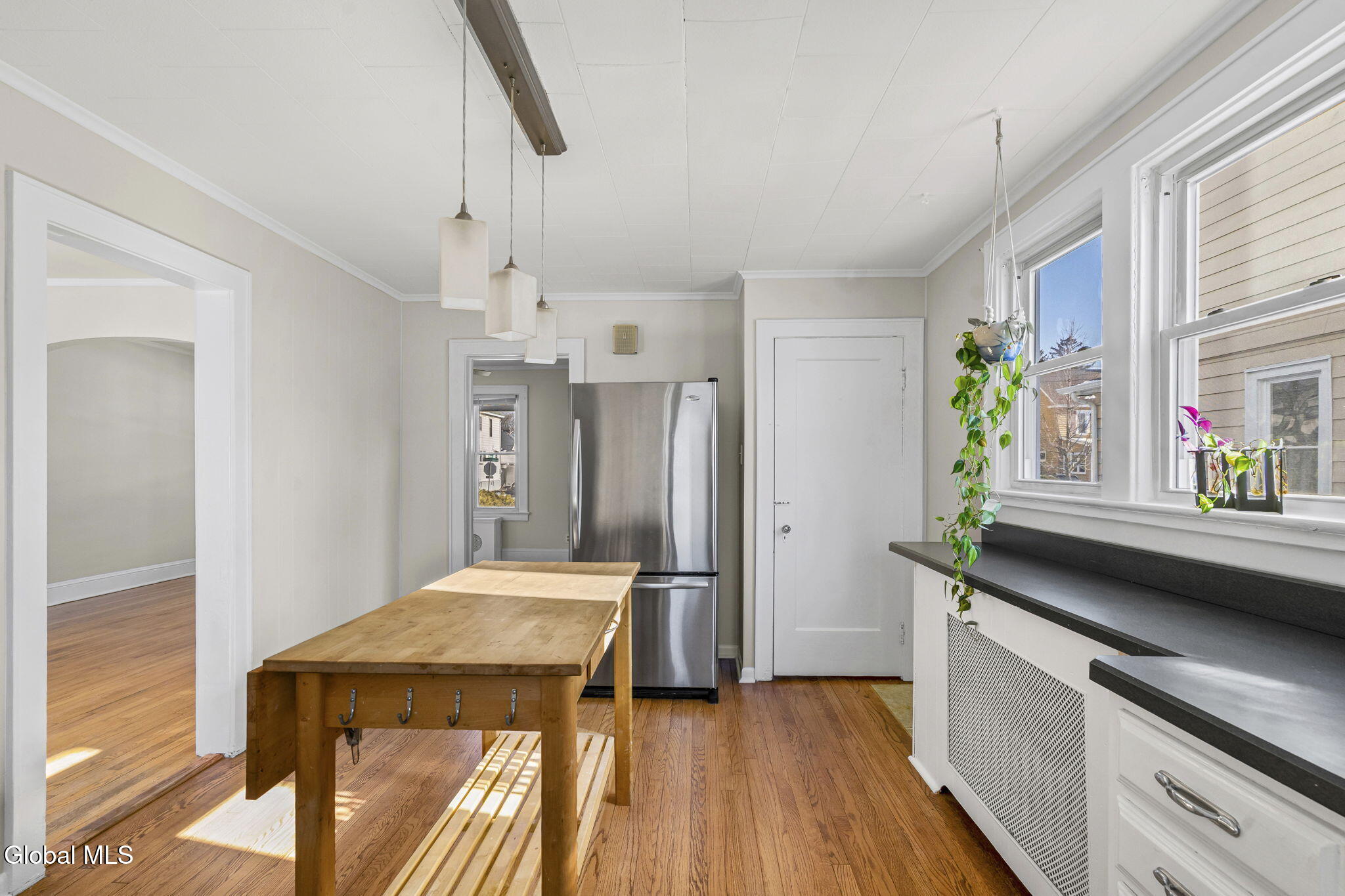 49 Oakwood Street