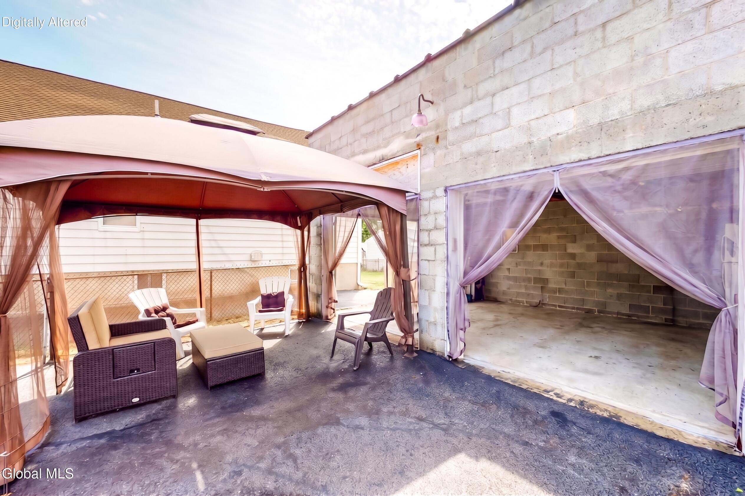1142 River Road