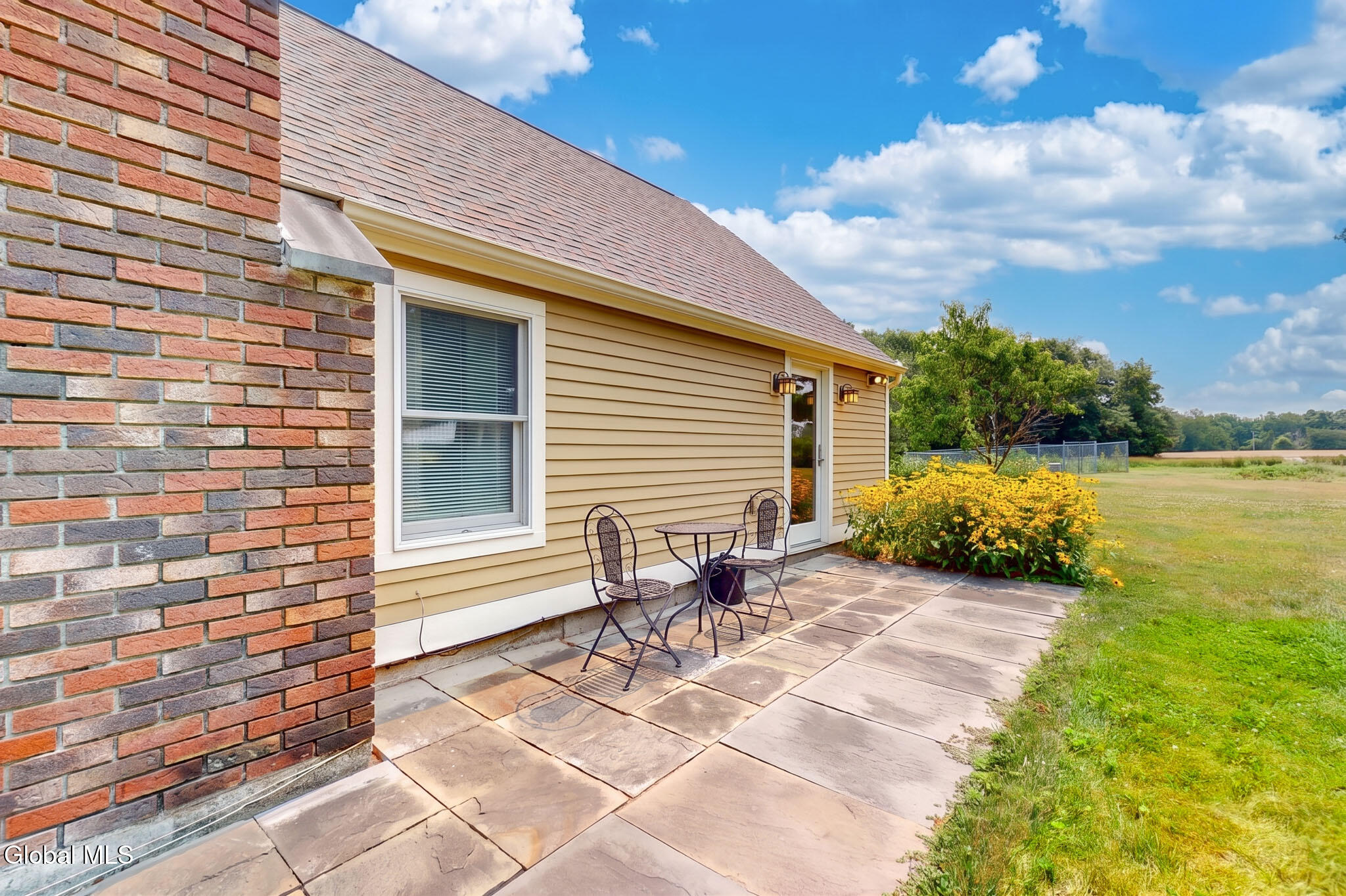 74 Hawthorne Drive