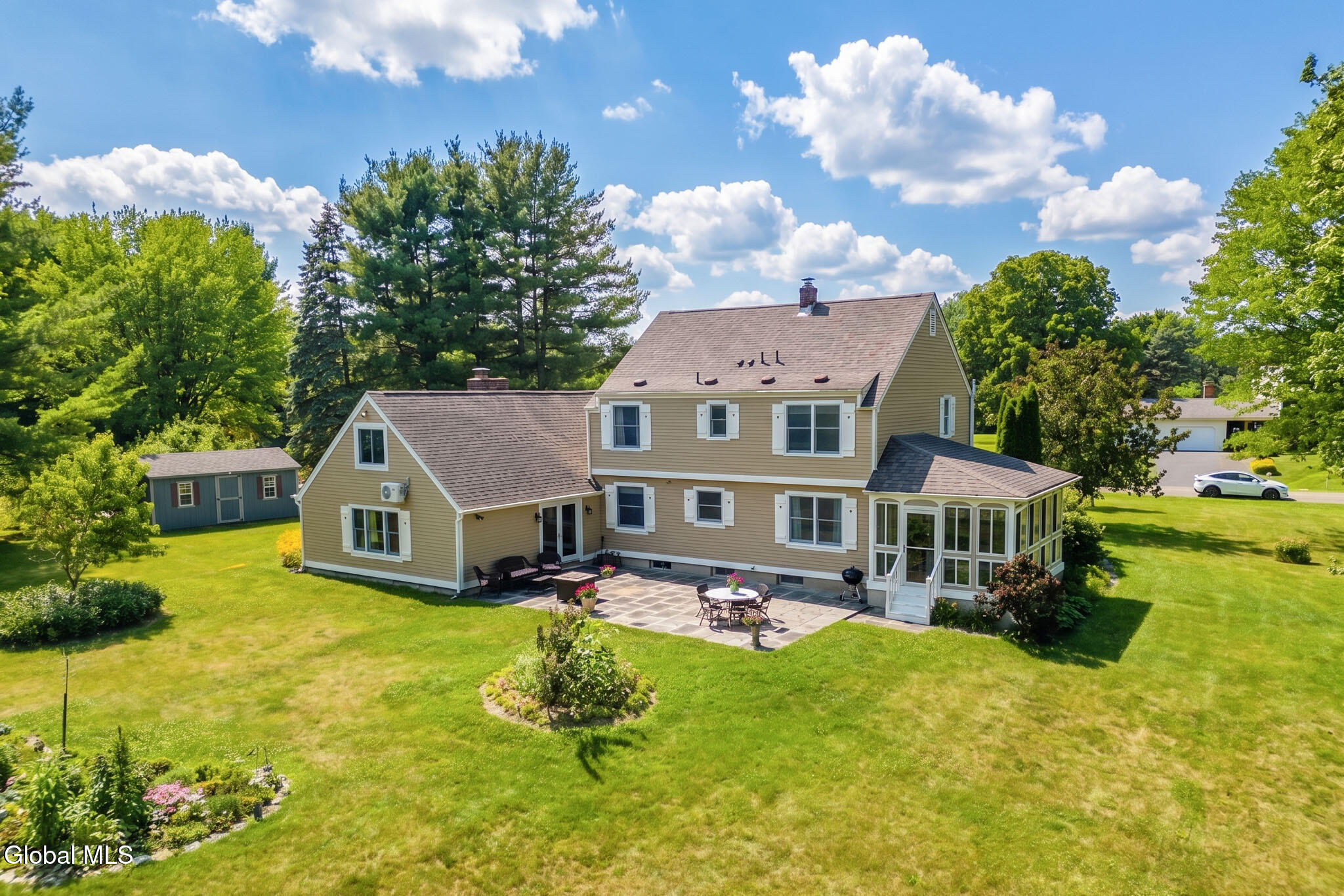 74 Hawthorne Drive