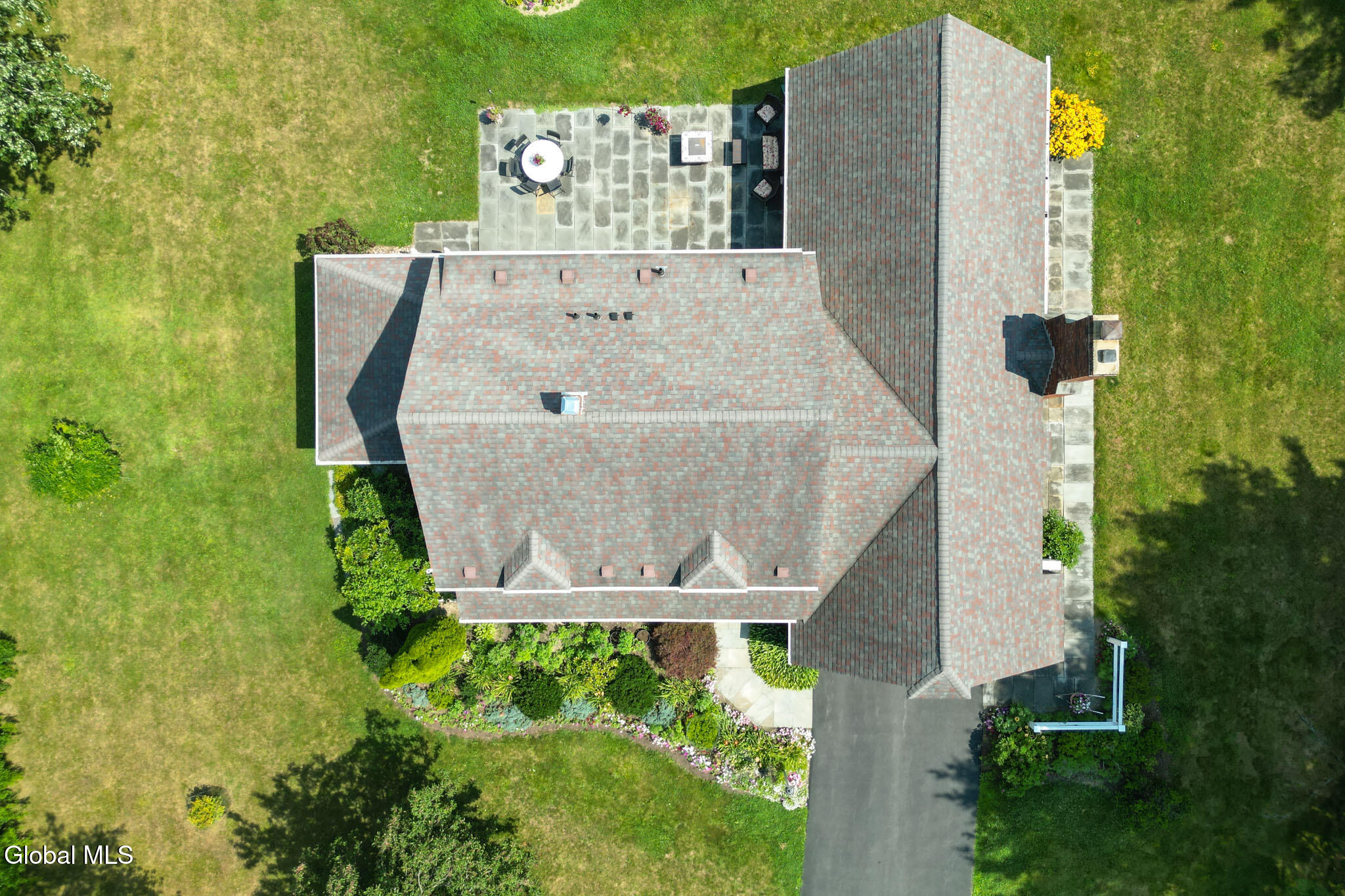 74 Hawthorne Drive