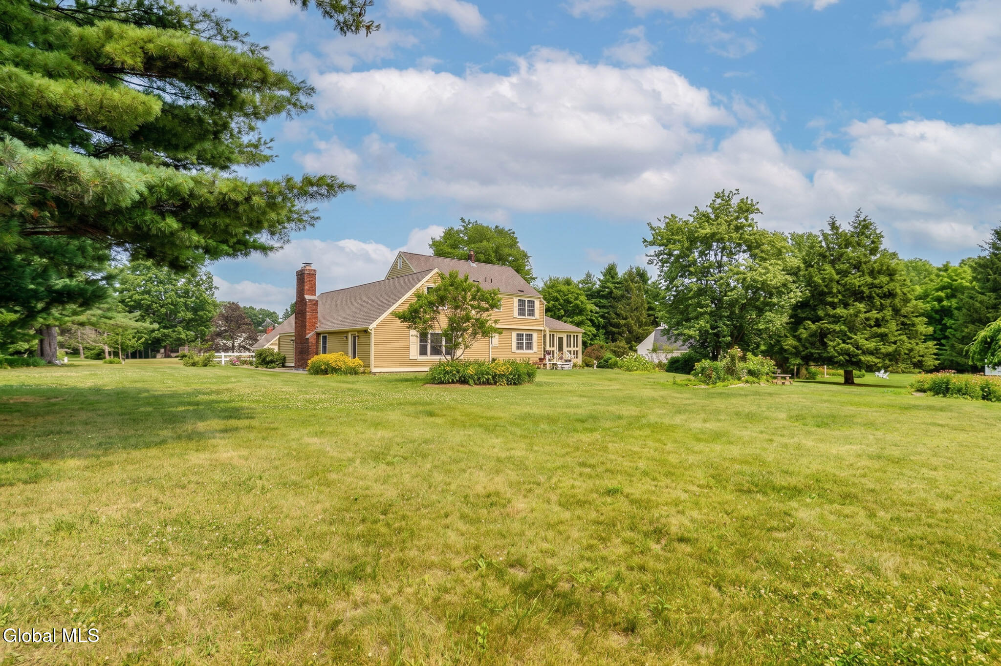 74 Hawthorne Drive