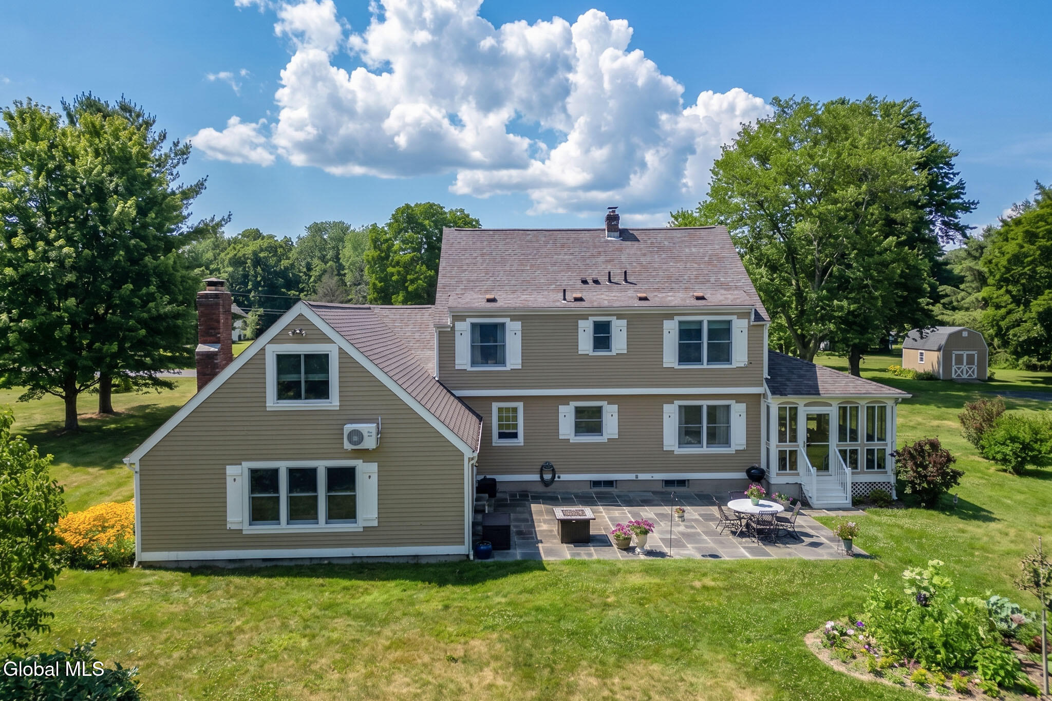 74 Hawthorne Drive