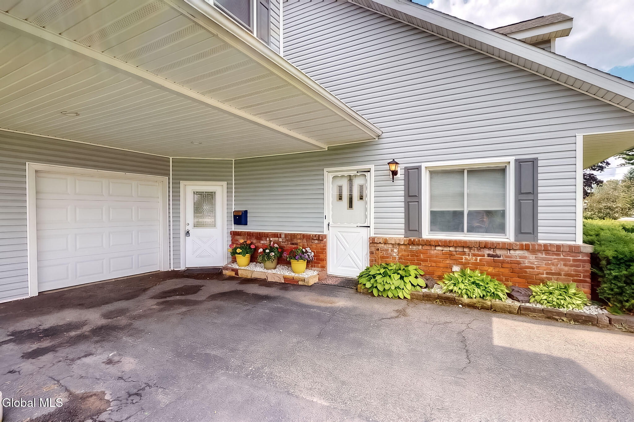3432 Gari Lane