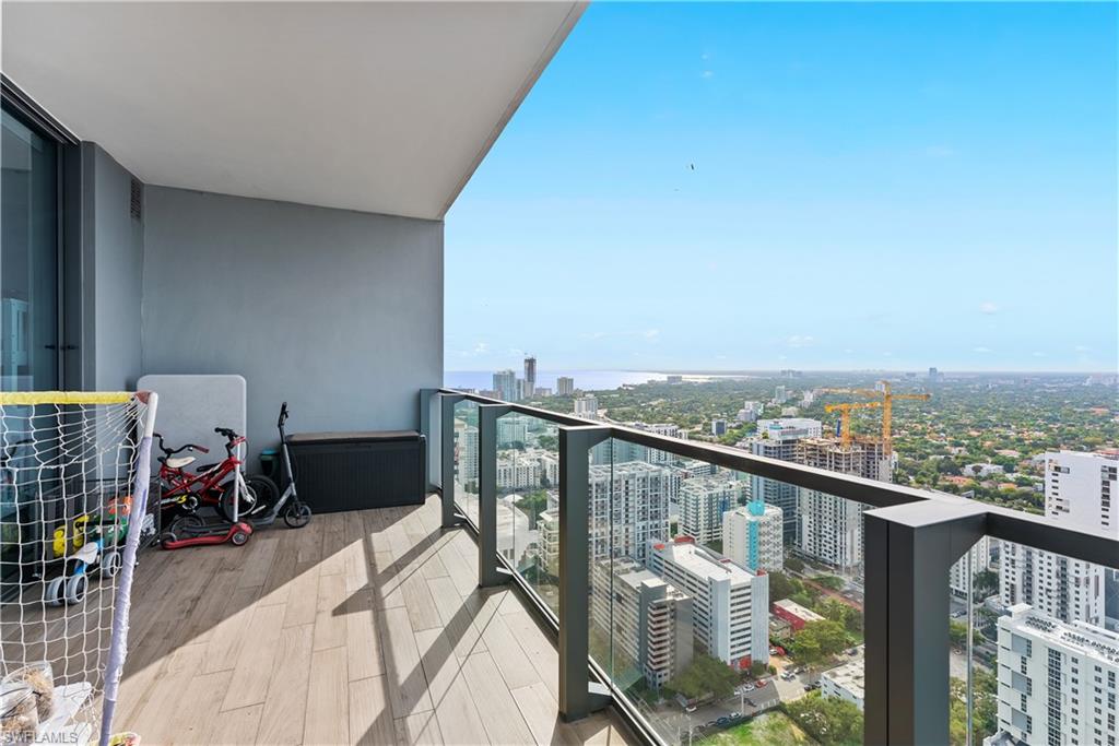88 SW 7th ST # 3704