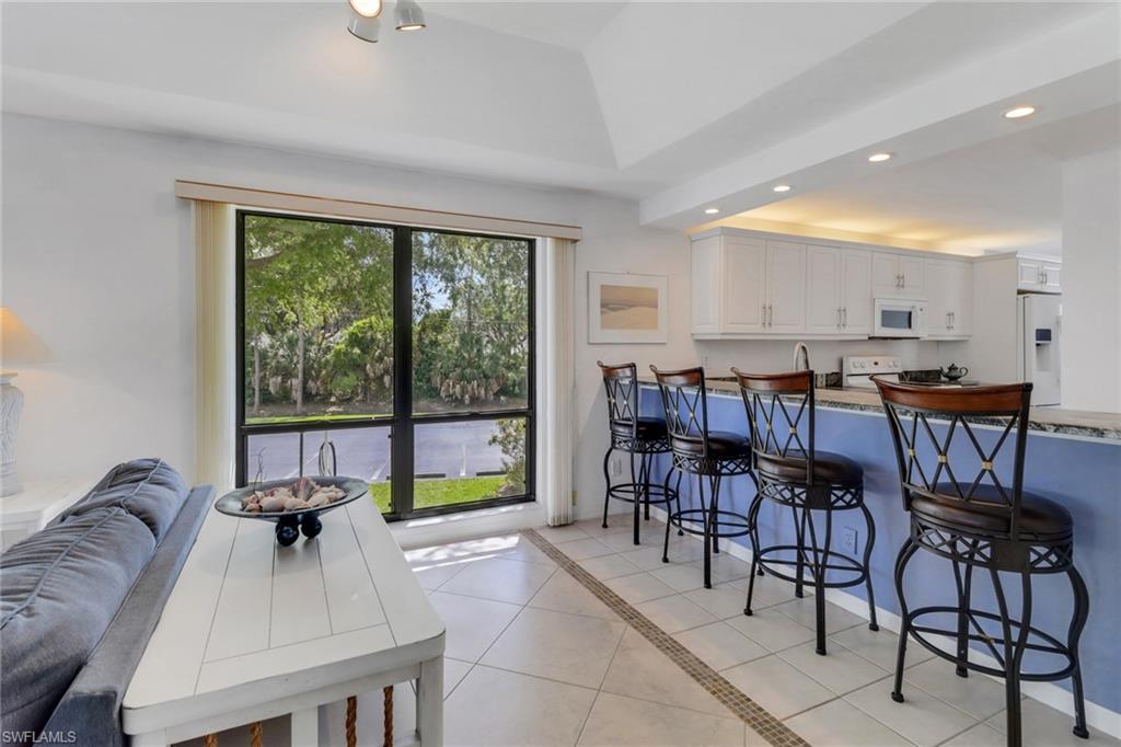 4510 Chantelle DR # 206 Unit: J-206