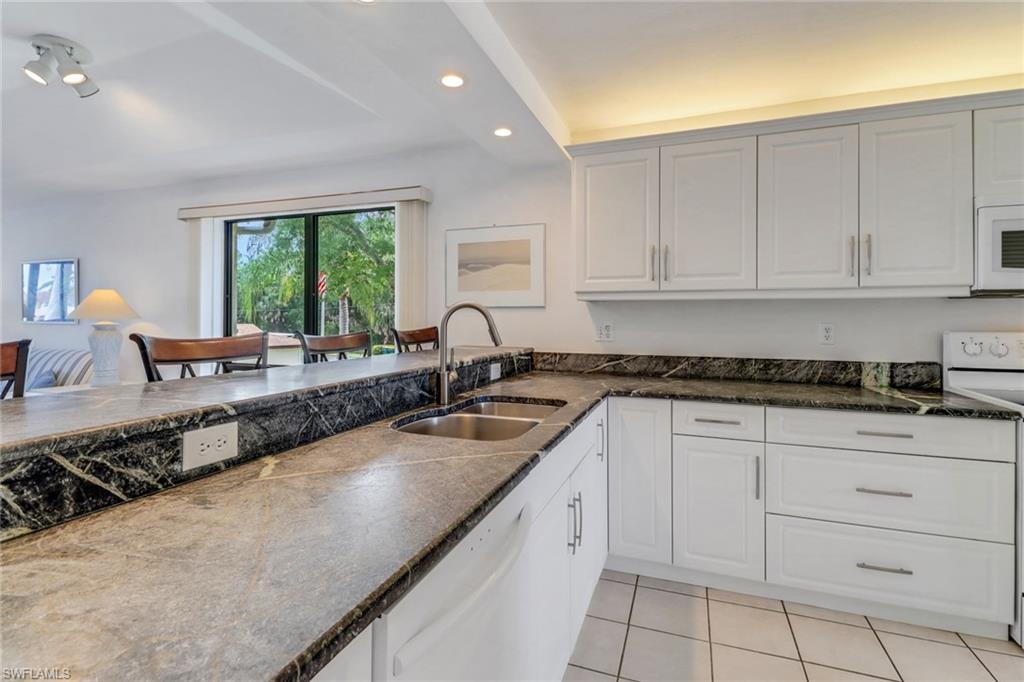 4510 Chantelle DR # 206 Unit: J-206