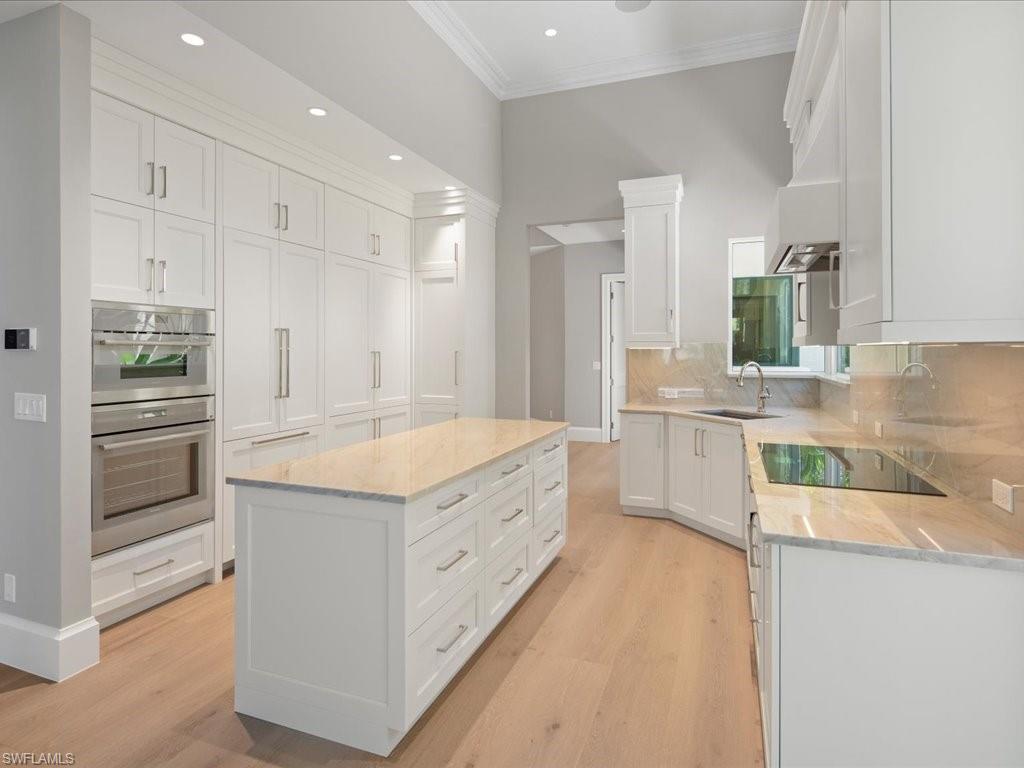 7855 Vizcaya WAY