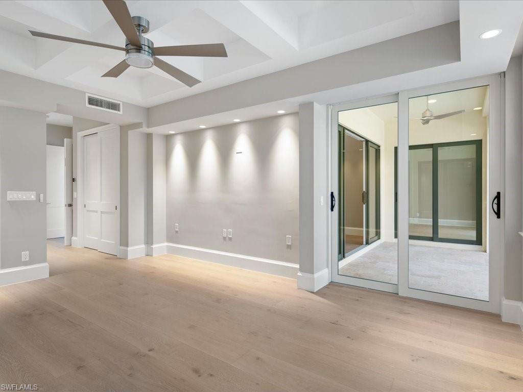 7855 Vizcaya WAY
