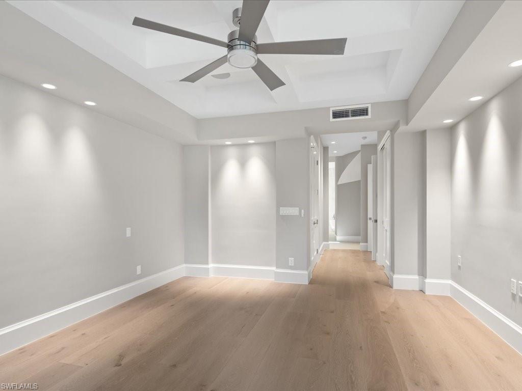 7855 Vizcaya WAY