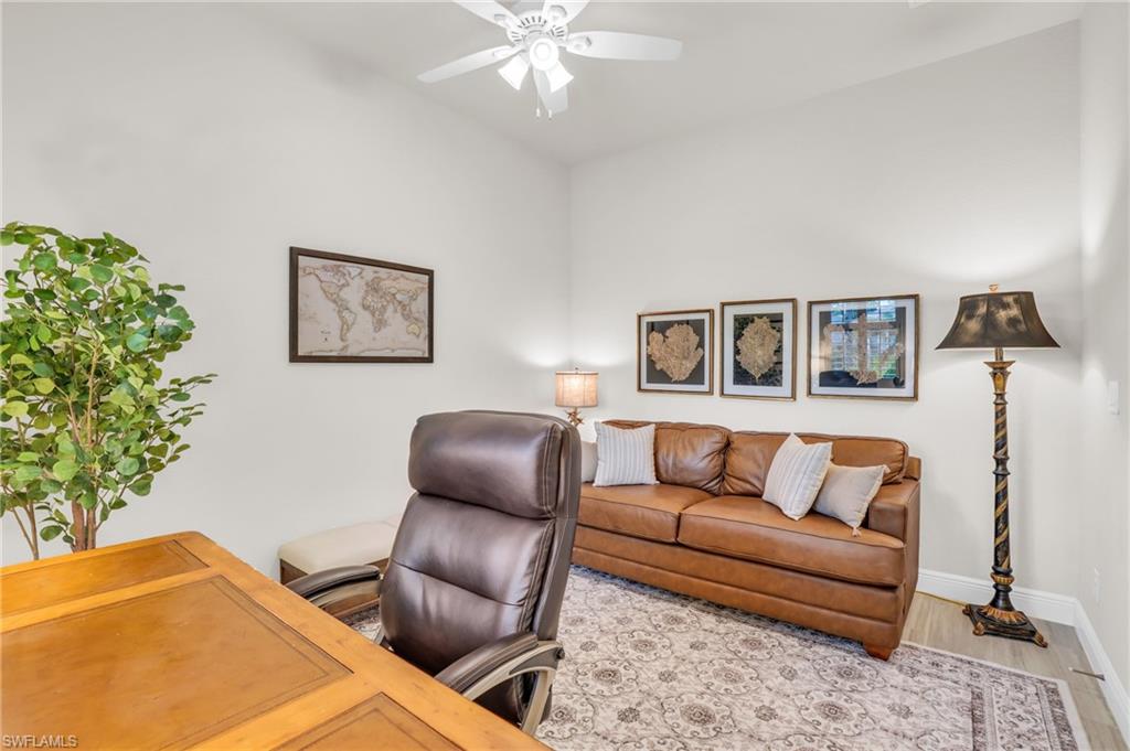 10043 Florence CIR