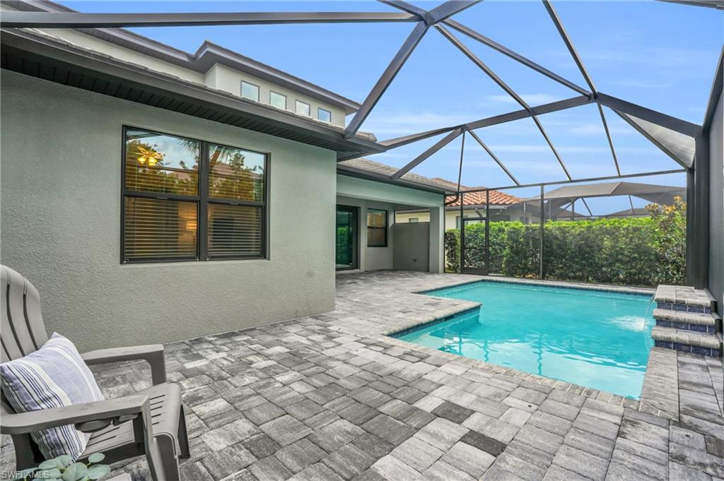 10043 Florence CIR