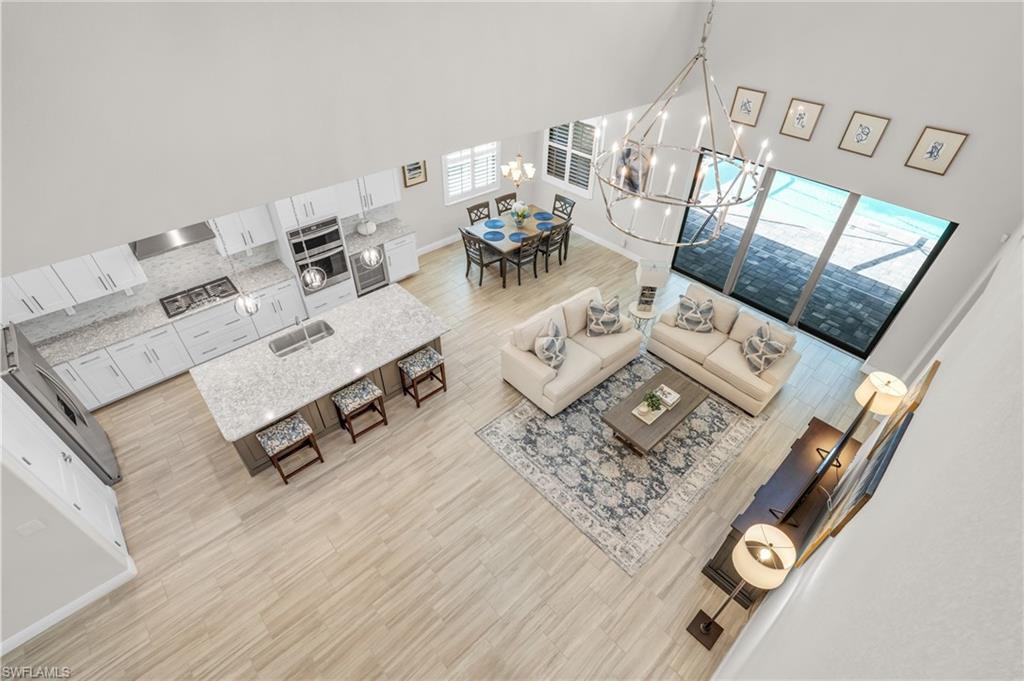 10043 Florence CIR