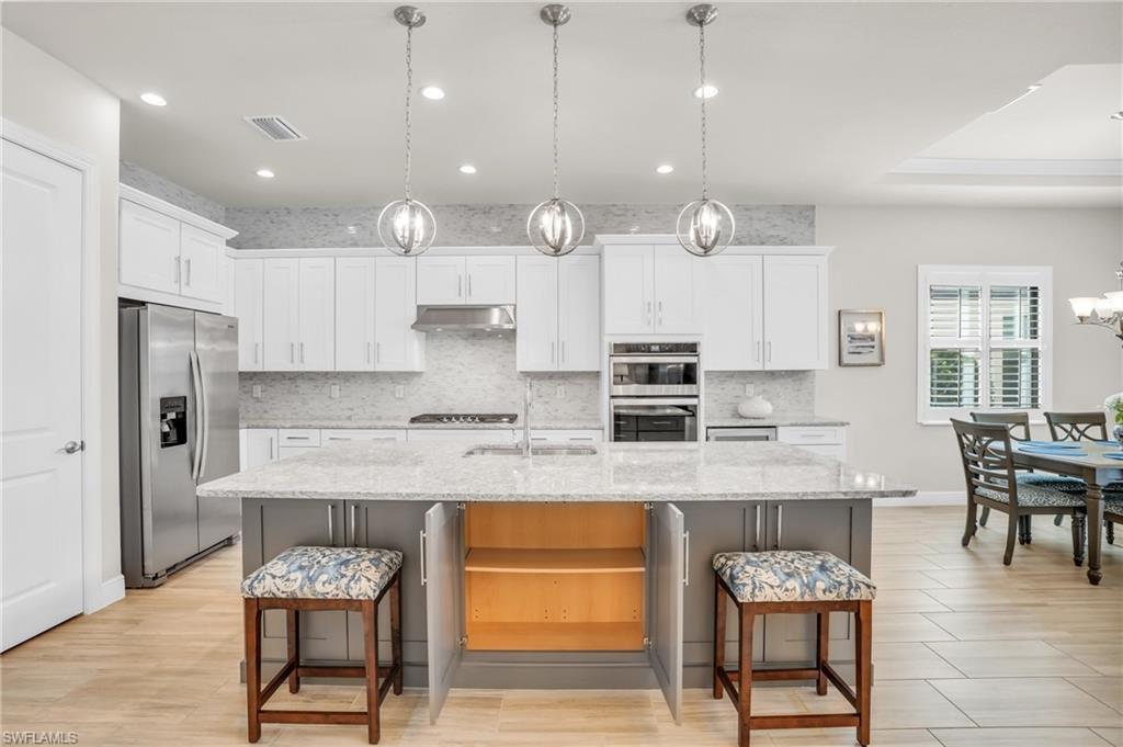 10043 Florence CIR