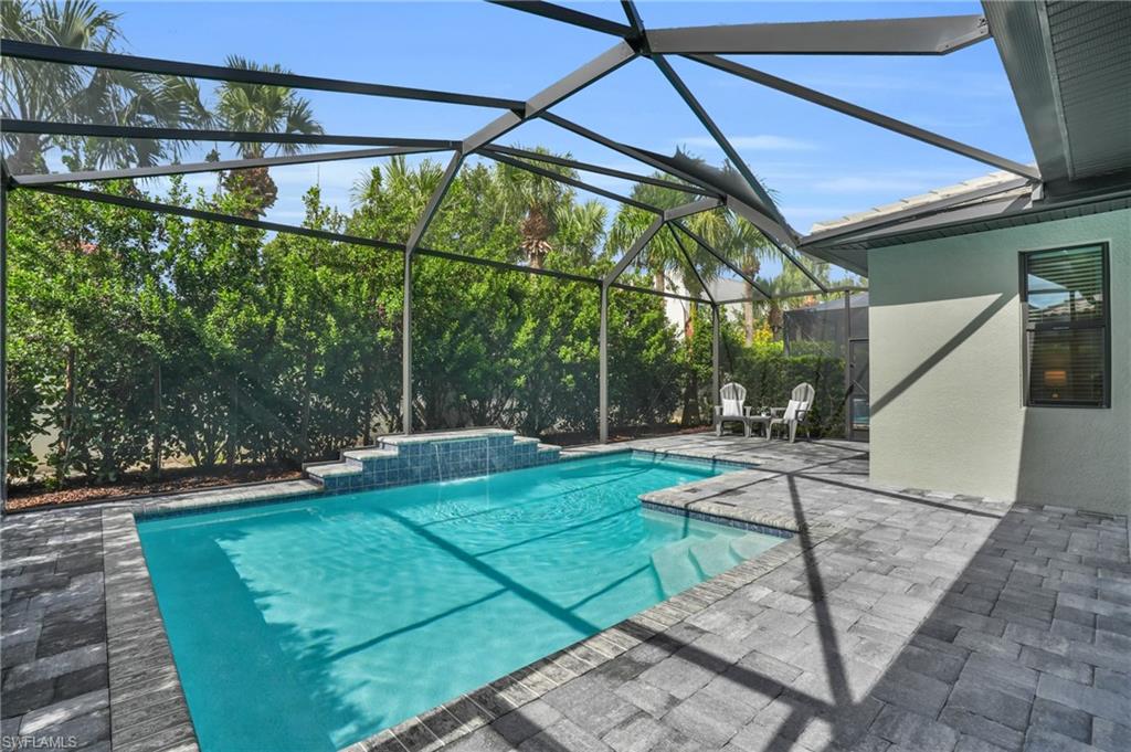 10043 Florence CIR