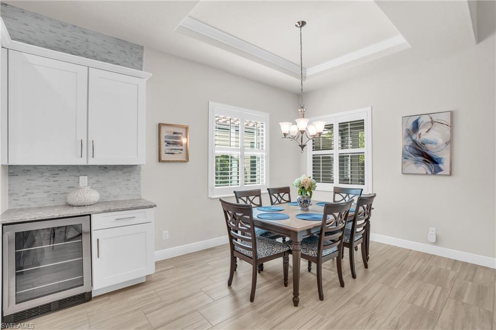 10043 Florence CIR