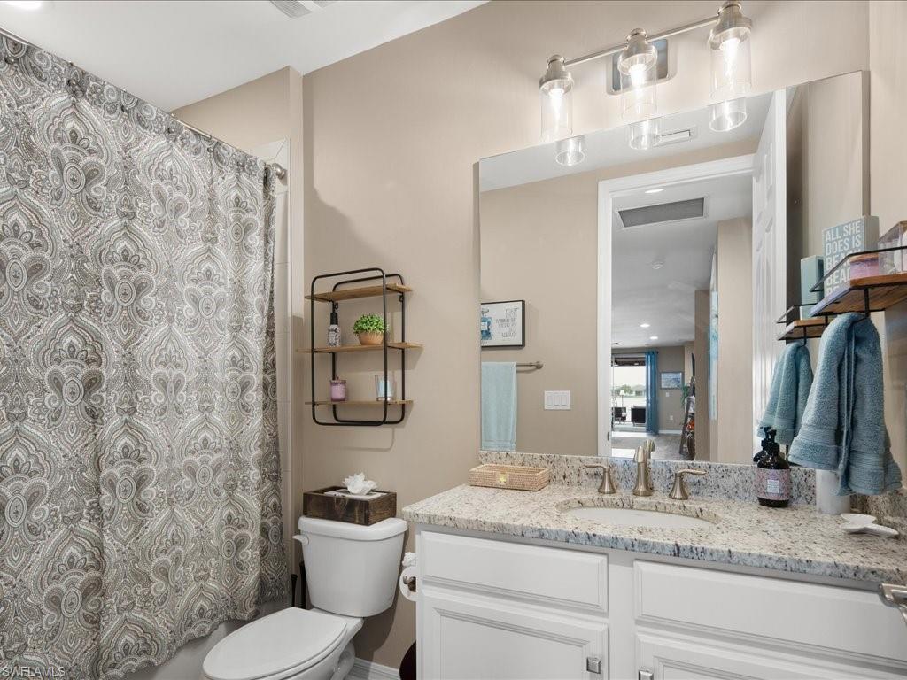 14798 Edgewater CIR