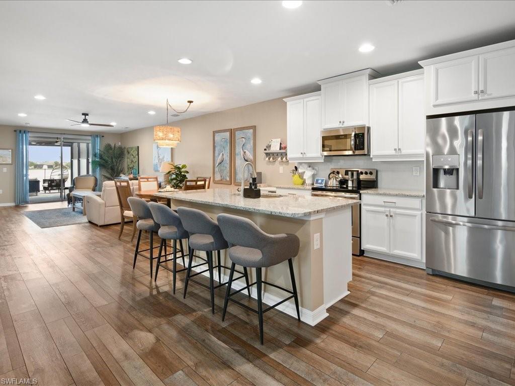 14798 Edgewater CIR