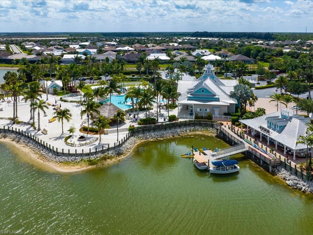 14798 Edgewater CIR