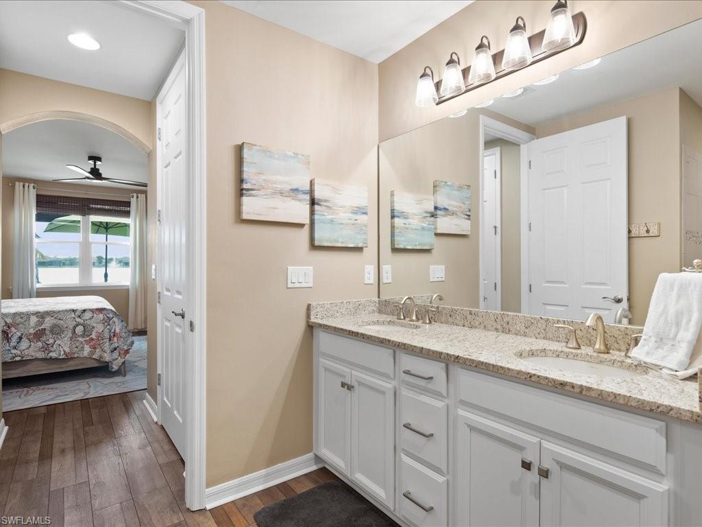 14798 Edgewater CIR