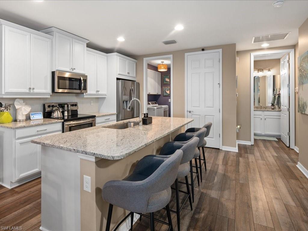 14798 Edgewater CIR