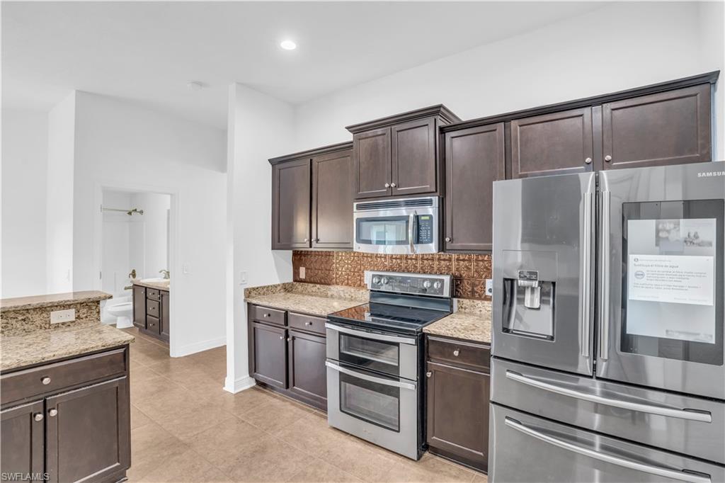 2235 NW 1st PL