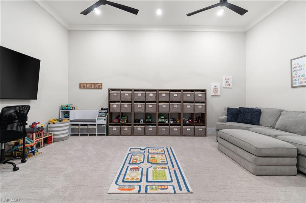 5567 Tamarind Ridge DR