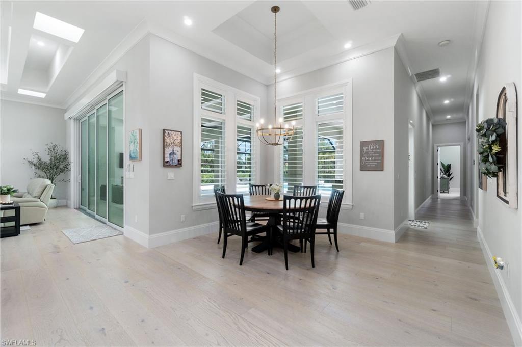 5567 Tamarind Ridge DR