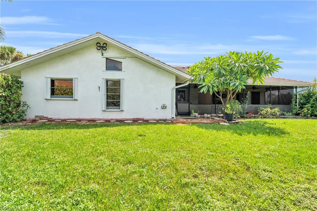 102 Muirfield CIR