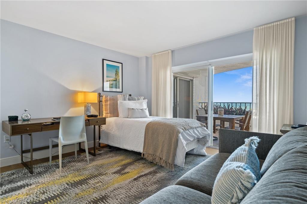 3951 Gulf Shore BLVD N 703