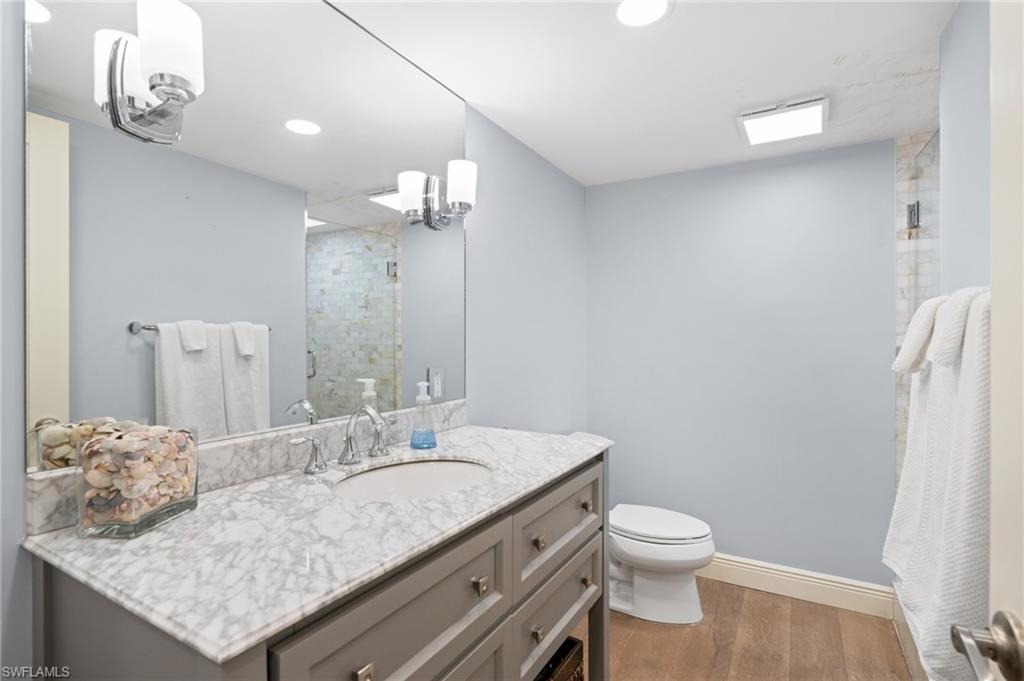 3951 Gulf Shore BLVD N 703