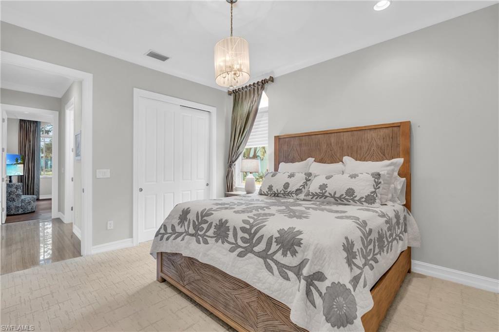 9035 Shenendoah CIR