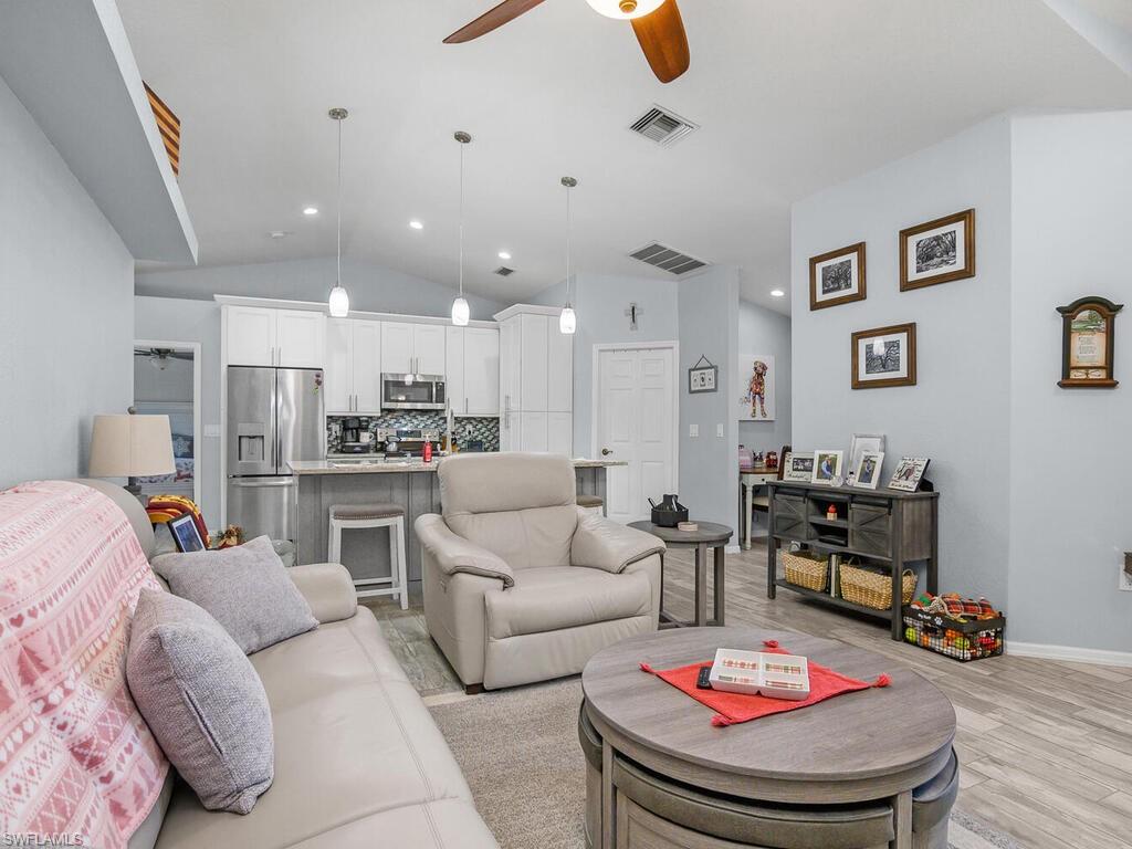 2713 SW 13th AVE