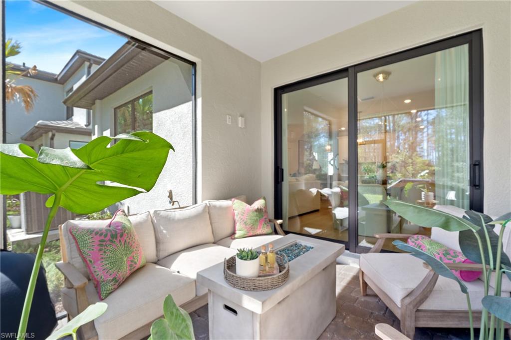 4144 SONOMA OAKS CIR
