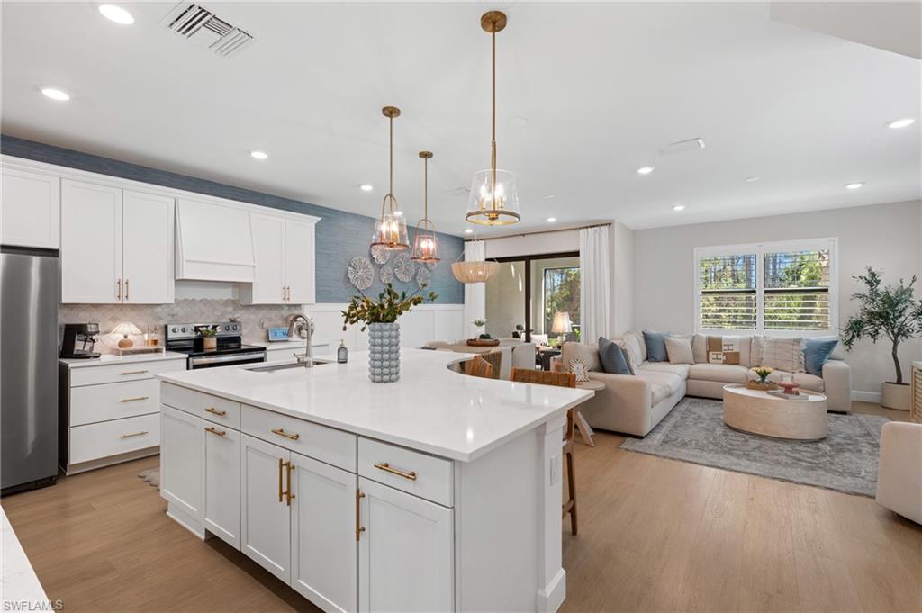 4144 SONOMA OAKS CIR