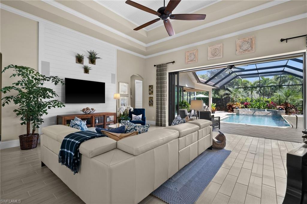 914 Tivoli CT