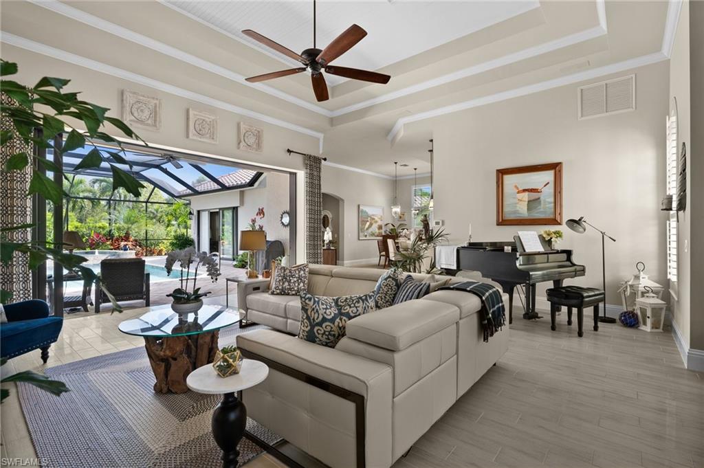 914 Tivoli CT