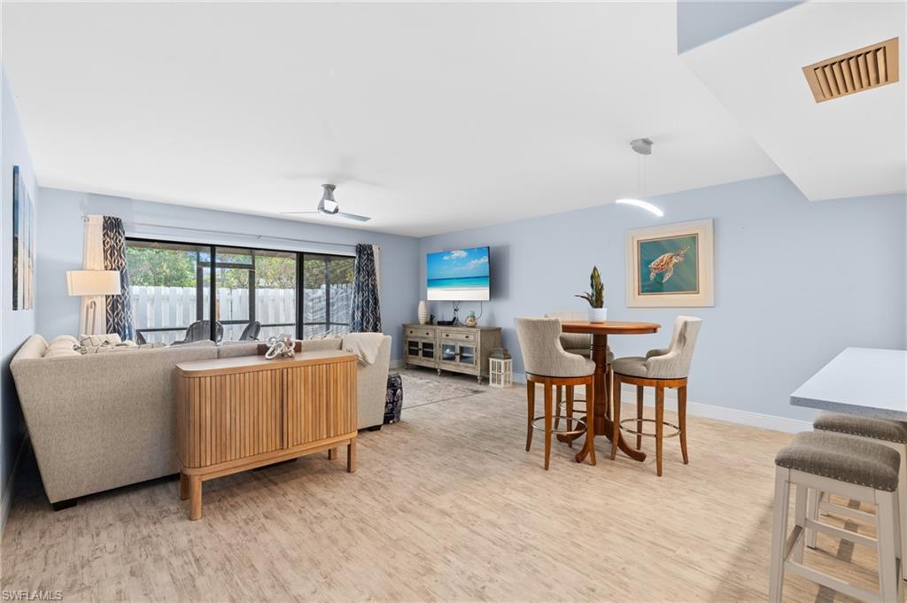 800 Meadowland DR Unit: #N