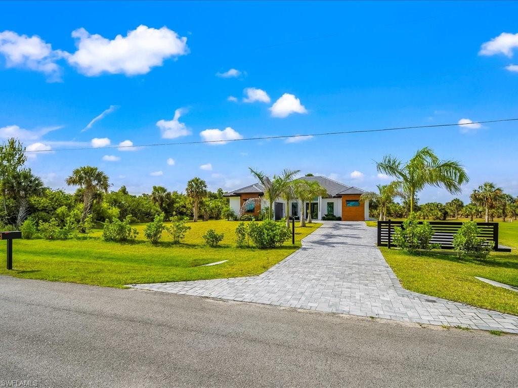 424 Shady Hollow BLVD W
