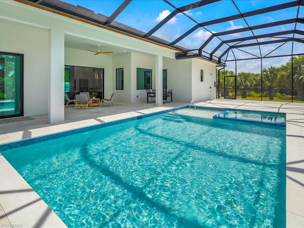 424 Shady Hollow BLVD W