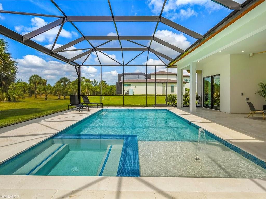 424 Shady Hollow BLVD W