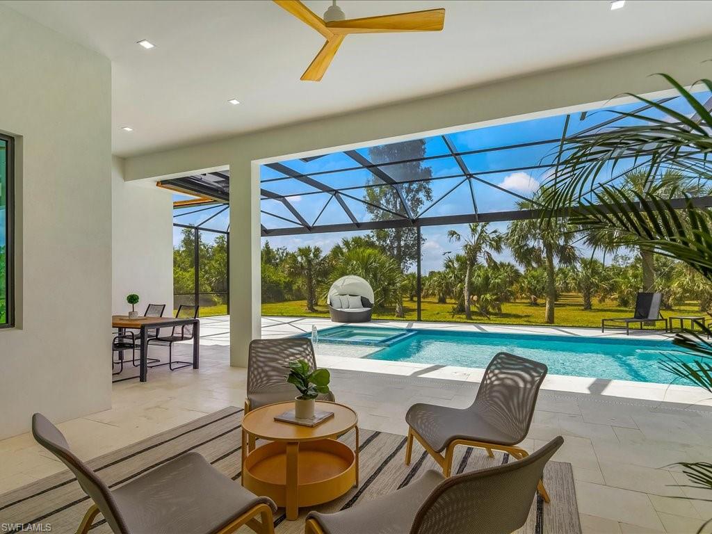 424 Shady Hollow BLVD W