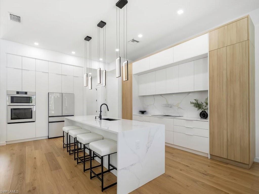 424 Shady Hollow BLVD W