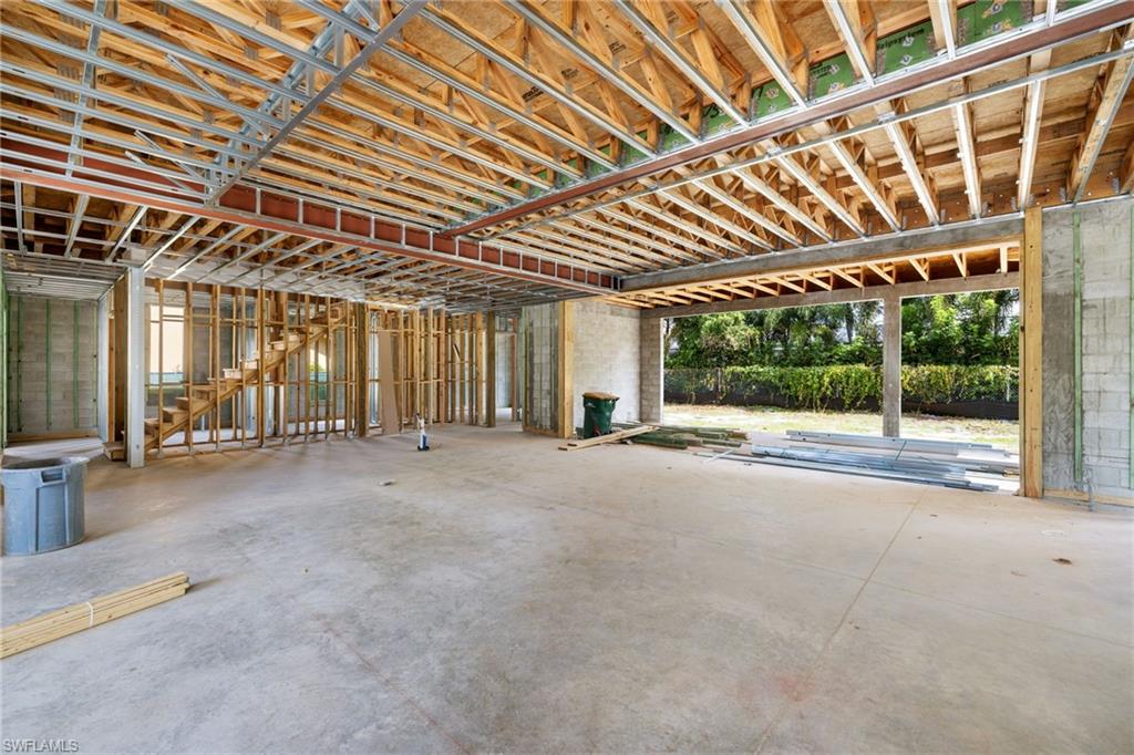 707 Buttonbush LN