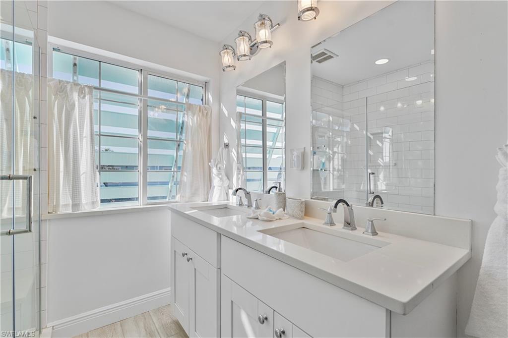 111 Bahia VIA