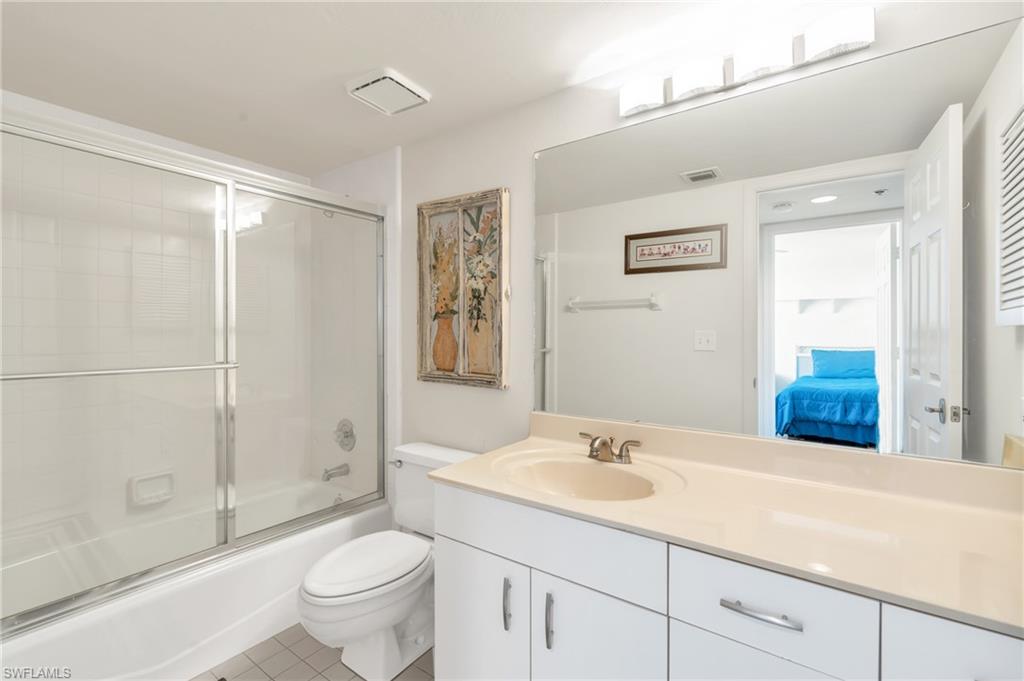 5550 Heron Point DR # 302