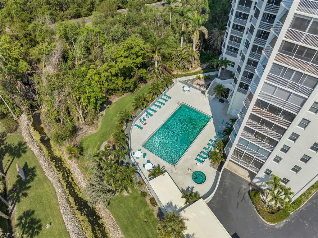 5550 Heron Point DR # 302